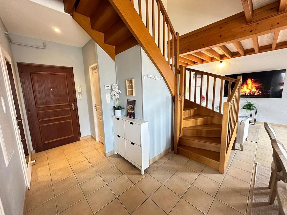 S Bayleved'Air Duplex Vue Chateau, Balneo Et Sauna Седан Экстерьер фото