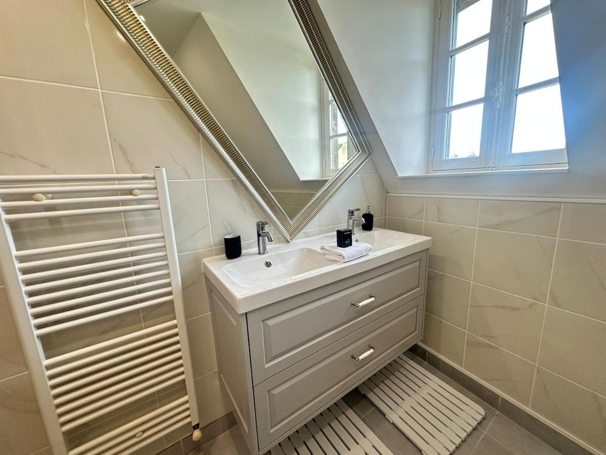 S Bayleved'Air Duplex Vue Chateau, Balneo Et Sauna Седан Экстерьер фото